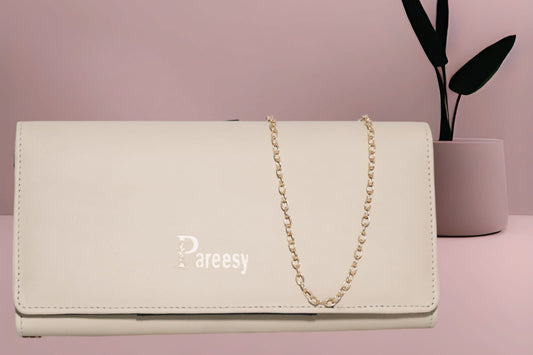 Chic Crossbody Clutch - Stylish and Versatile On-the-Go Bag